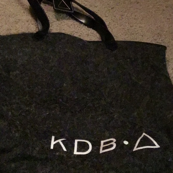 KELSEY DAGGER NWOT Gray Flannel TOTE BAG -2 STRAPS ROOMY INTERIOR PERFECT 4 NYER - Picture 5 of 8